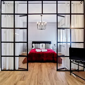 Chiclife Florentin - Downtown Apartment